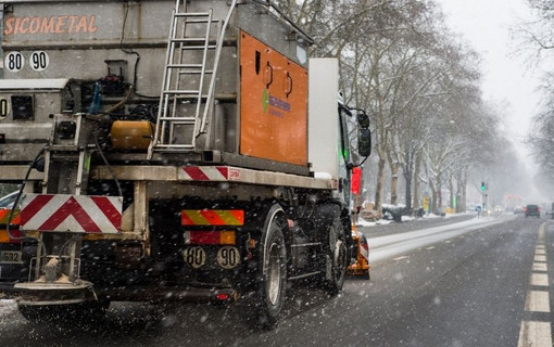 Opération de déneigement dans les Hauts-de-Seine