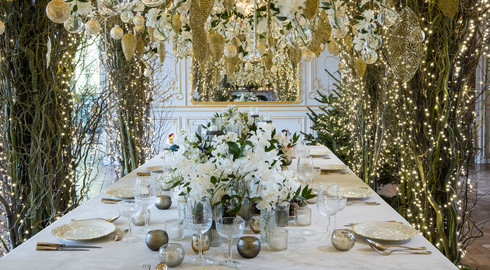 DECORATIONS DE NOEL CHATEAU DE SCDAUX Table de fête au Château de Sceaux.