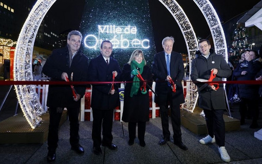 Inauguration du marché de Noël de Paris La Défense