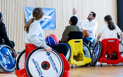 Une journée de sport au féminin dan sles Hauts-de-Seine en partenriat avec l'UNSS