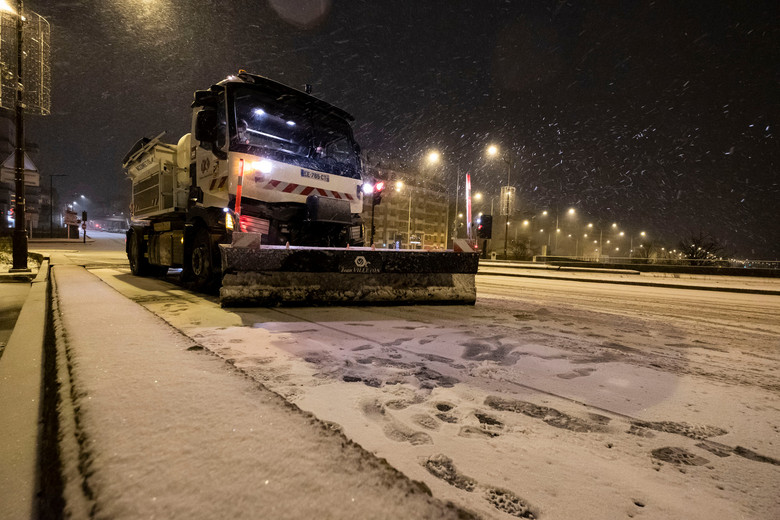 Opération de salage dans les Hauts-de-Seine